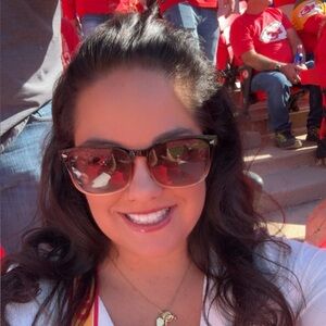 Meet your Posher, Monica